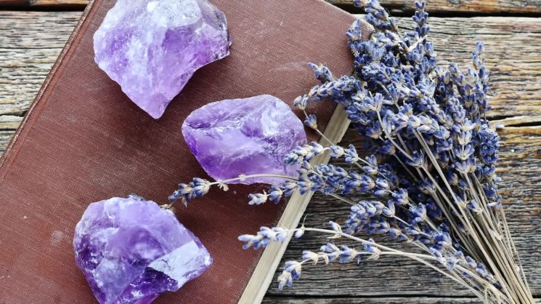 ⁣Best Crystals For Health And Wellbeing