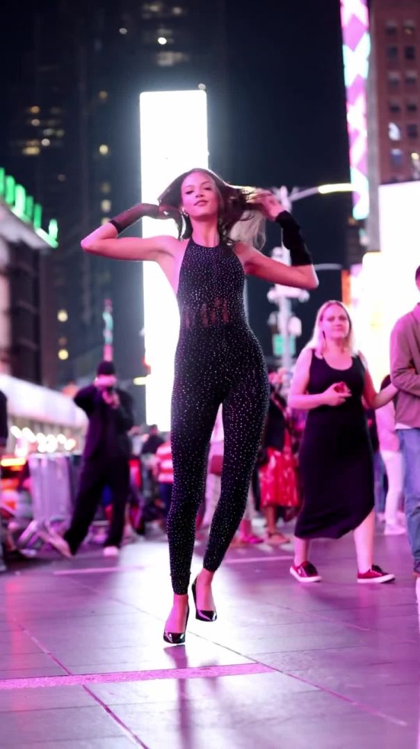 Beyonce Shakira Heels Dance Video in Times Square NYC
