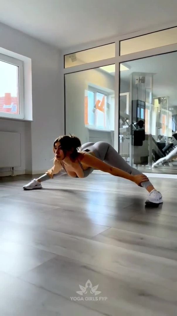 Flexibility Easy Stretch Yoga Flow #shorts