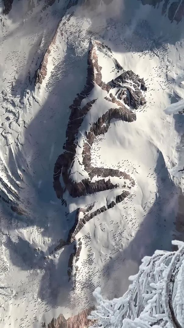 The snow-capped mountains I discovered during aerial photography, what do they look like! #shorts
