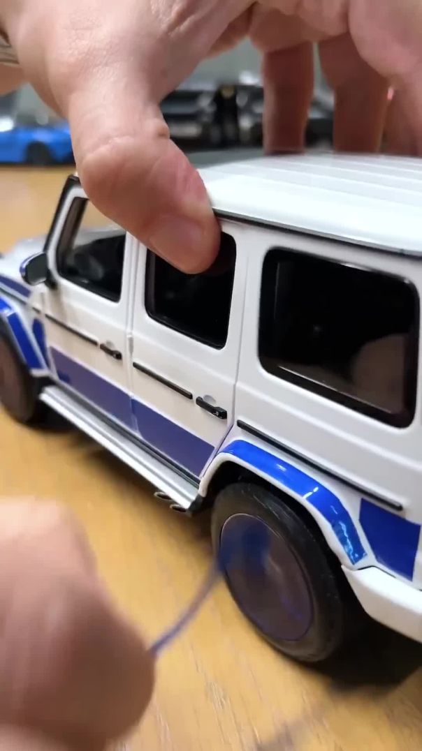 Unwrapping G63 AMG