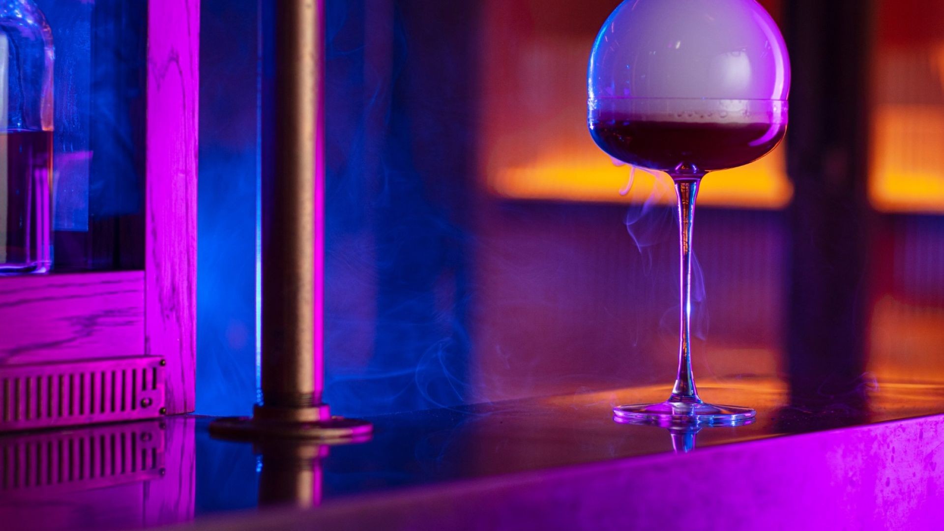 ⁣Looking for a unique London cocktail bar?