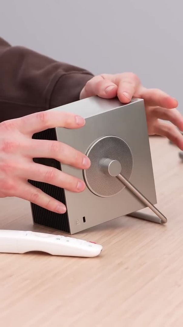 World’s Tiniest 4K Portable Projector
