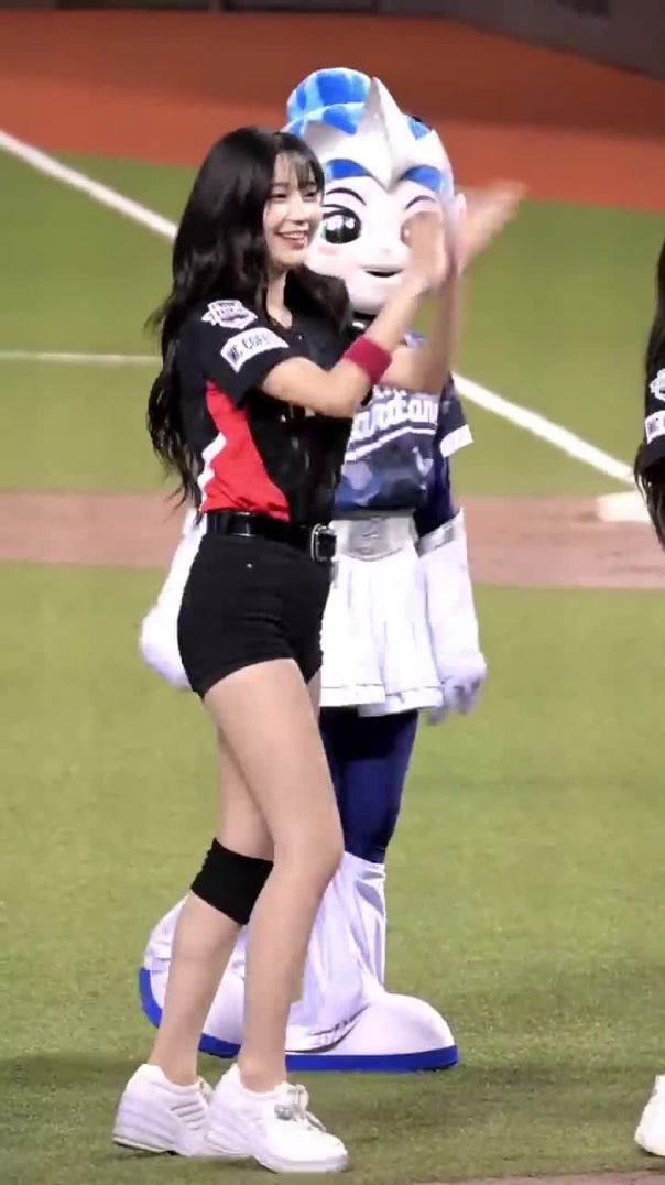 Kia Tigers 이주은(Lee Ju-Eun) out song #이주은#台湾チア #kia타이거즈#leejueun