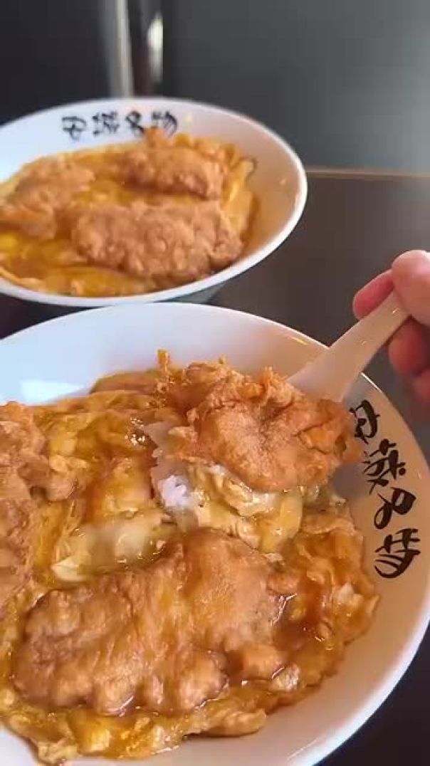 絶品フワトロ北京飯！秘伝タレと唐揚げの夢のコラボ