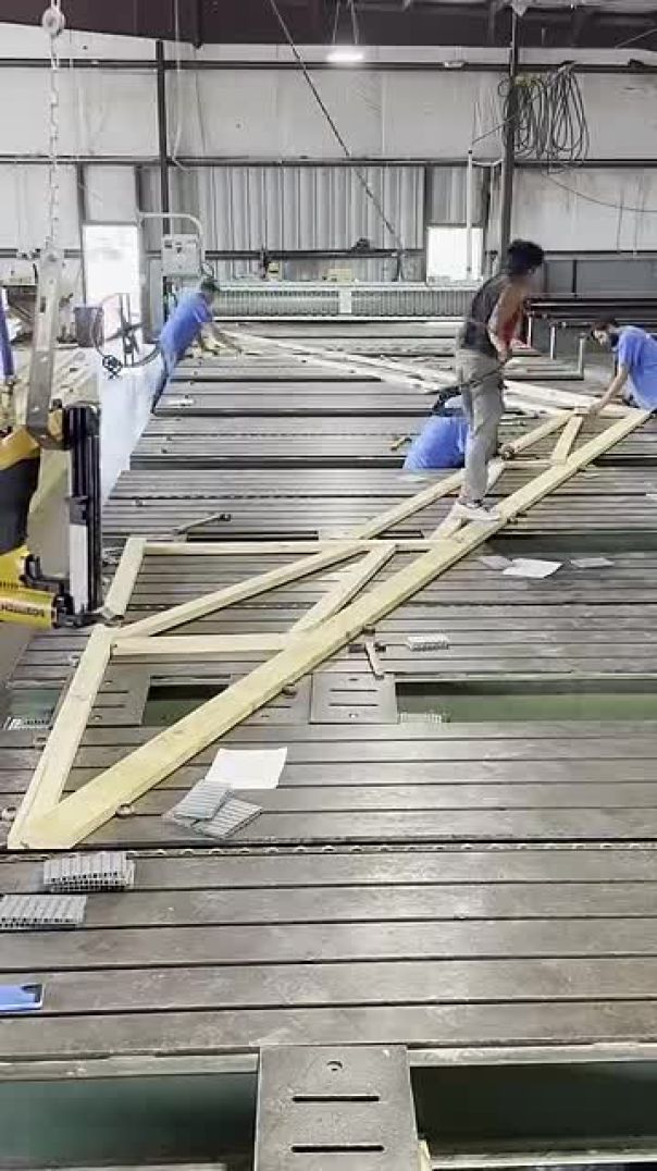 Ever Wonder How Trusses Are Built? #construction #logcabin #carpentry #buildingahouse #woodworking