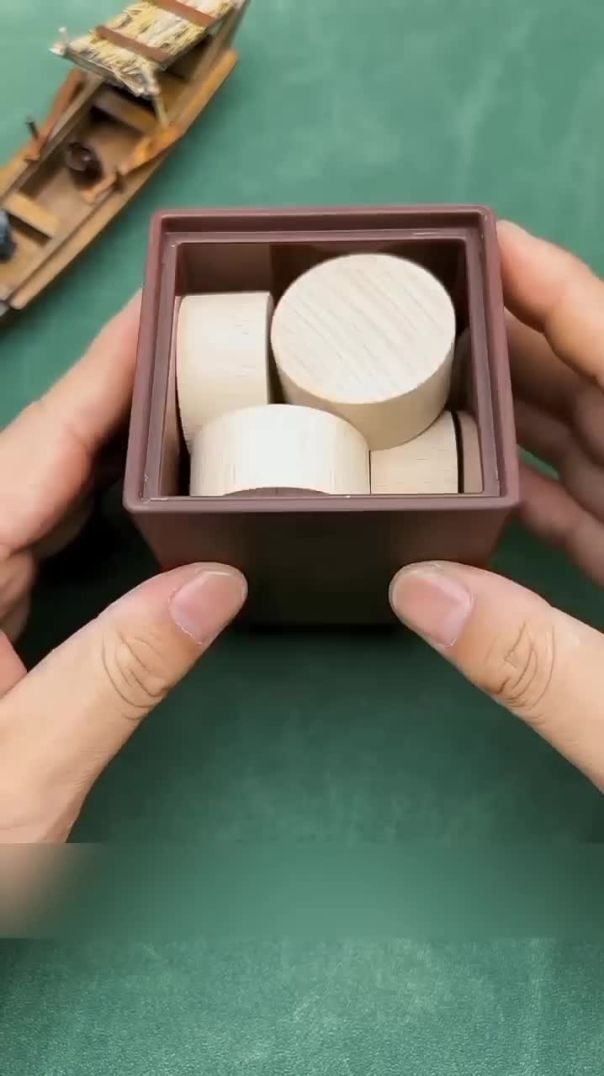 Unbelievable!😲How to Fit 6 Discs in a Tiny Box🤔#Puzzle#shorts#iqtest