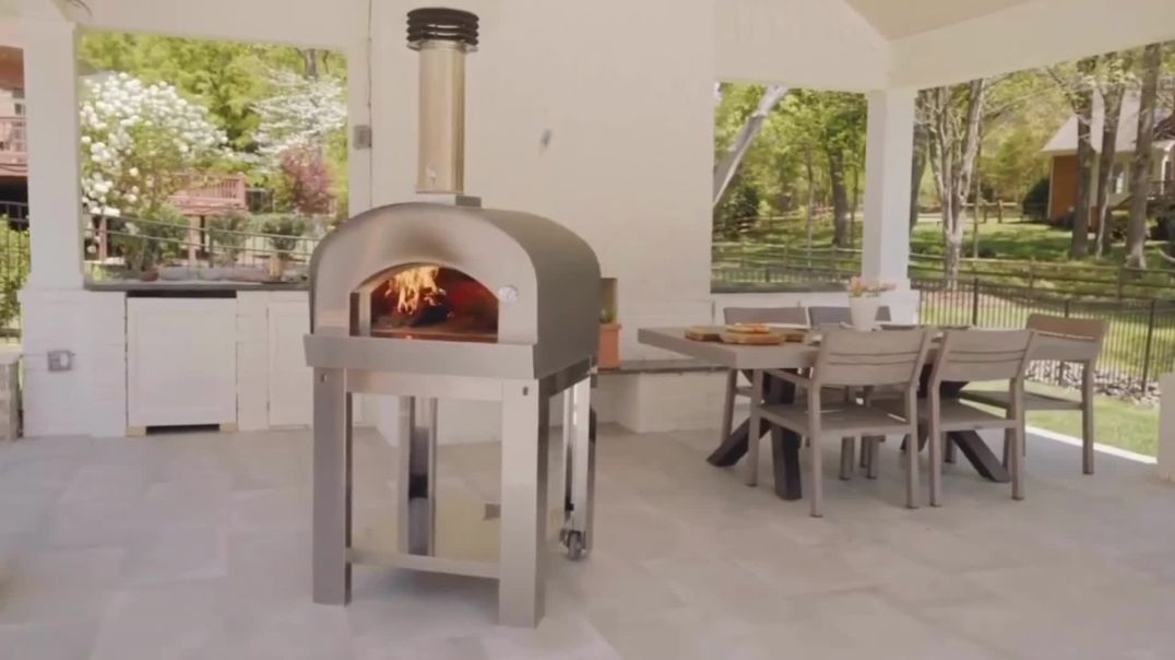 Why Choose a Pizza Oven?