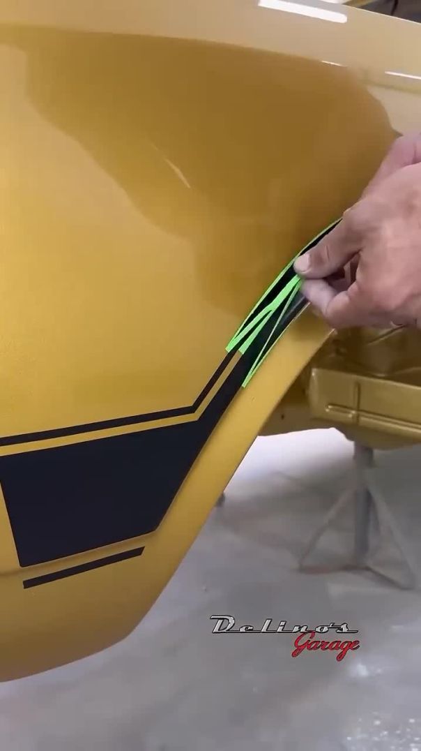 Pintura das faixas da Caravan SS 1978 Amarelo Ouro Metálico! Delinos Garage! #caravanss78 #caravanss