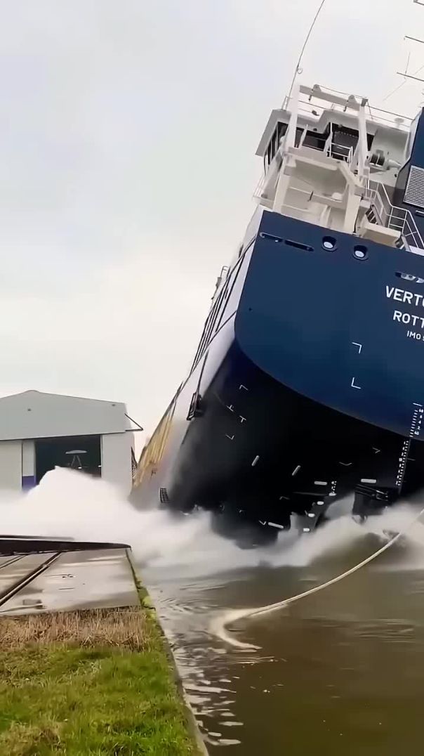 Fascinating Launch: Watch This Massive Boat Slide Gracefully Into the Ocean