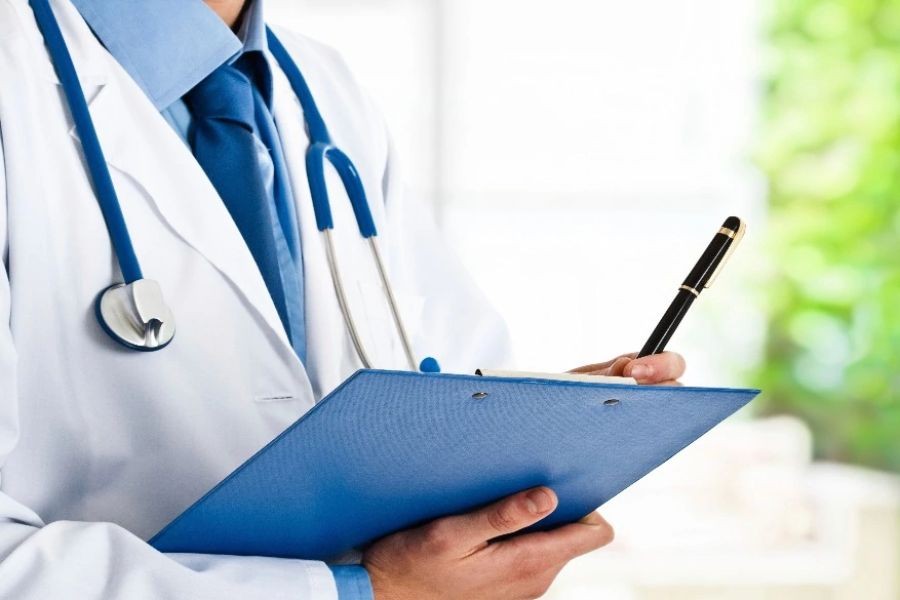 Is the Government Doing Enough to Address Australia’s Doctor Shortage? – The Future Outlook for Aussie Industries