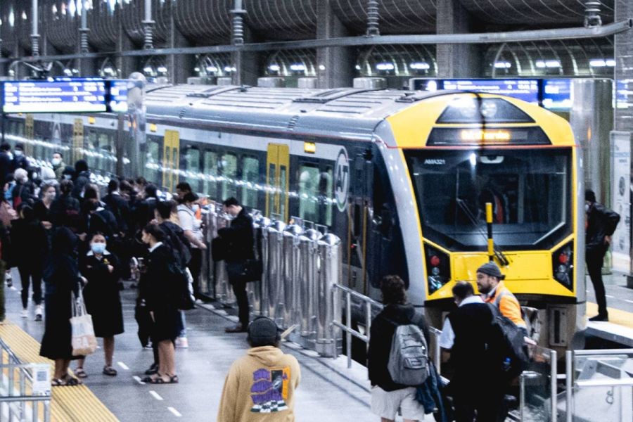 New Zealand’s Public Transport vs. Australia: Who Does It Better?
