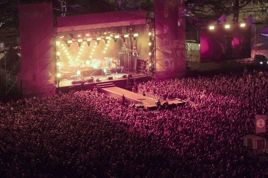 Festivals vs. Concert Venues: What’s the Best Way for Australian Musicians to Make Money? – What No One Is Telling Australians