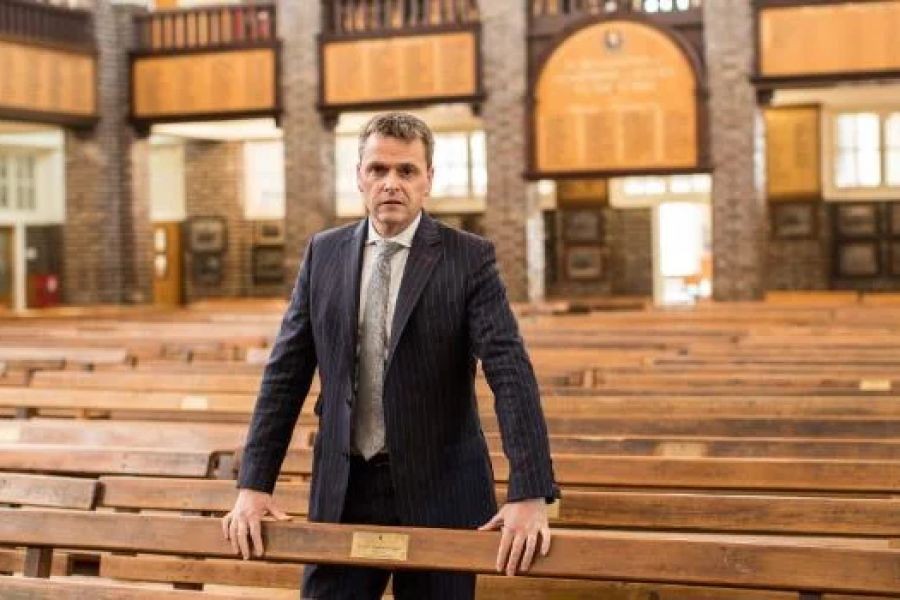 Auckland Grammar vs Private Schools in the UK: A Comparative Study – The Risks, Rewards, and Realities in NZ