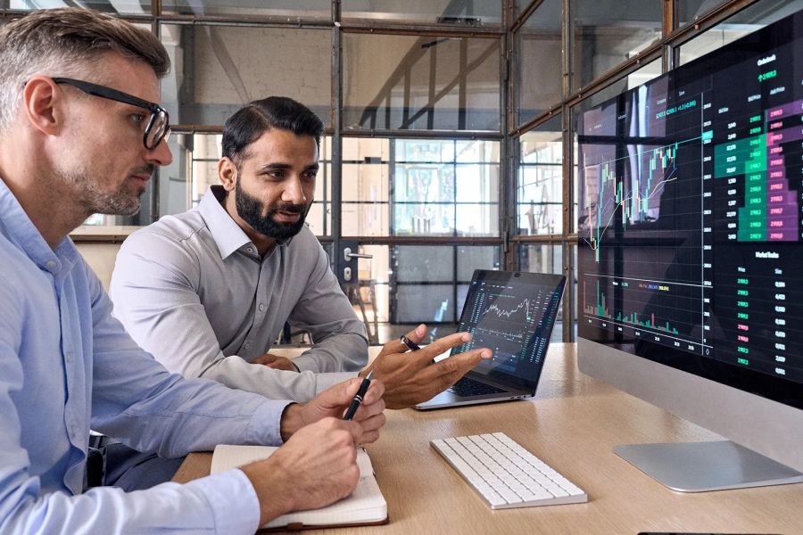 How to Analyze Stocks Like a Hedge Fund Manager in Australia