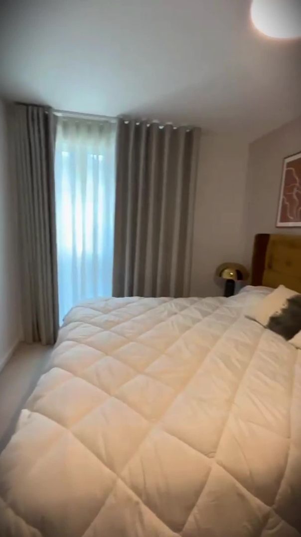 3 BEDROOM WITH BEAUTIFUL DINNING AREA IN LONDON