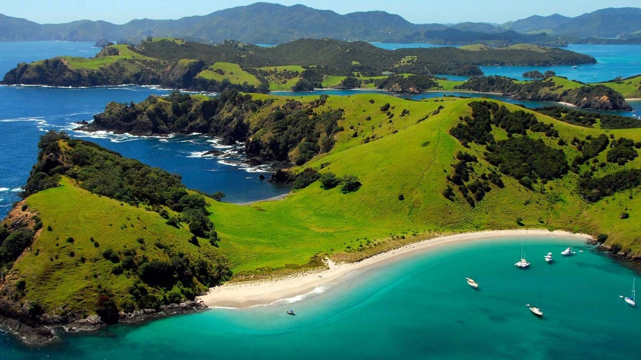 Top 10 Natural Wonders in New Zealand (2025 In-Depth Explorer's Guide)