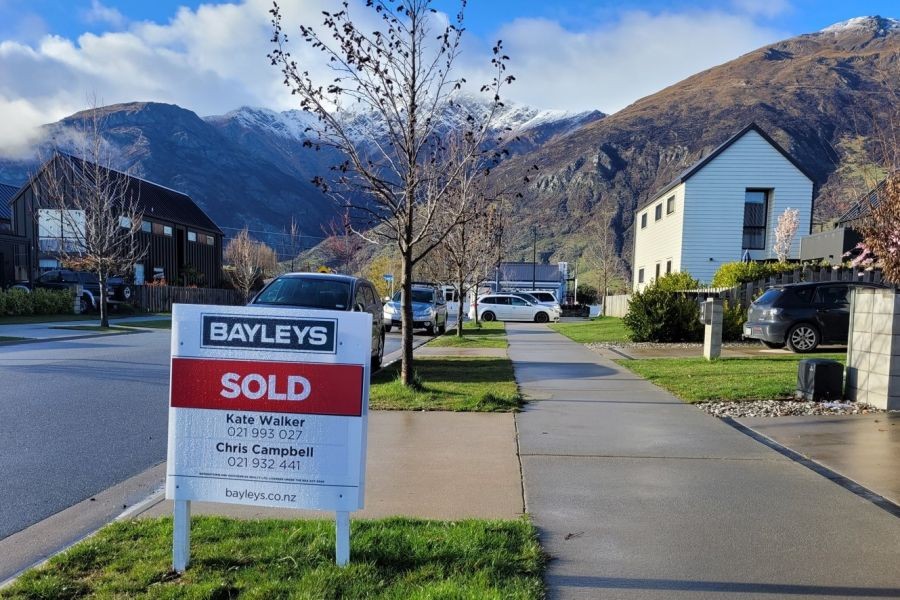 New Zealand’s Housing Market vs. Its Economy: Are They in Sync?