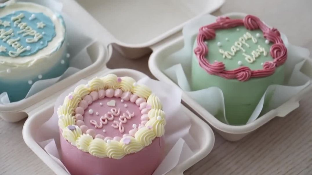 Lunchbox Mini Cakes: Easy Chocolate & Vanilla Buttercream Recipe for Kiwi Families