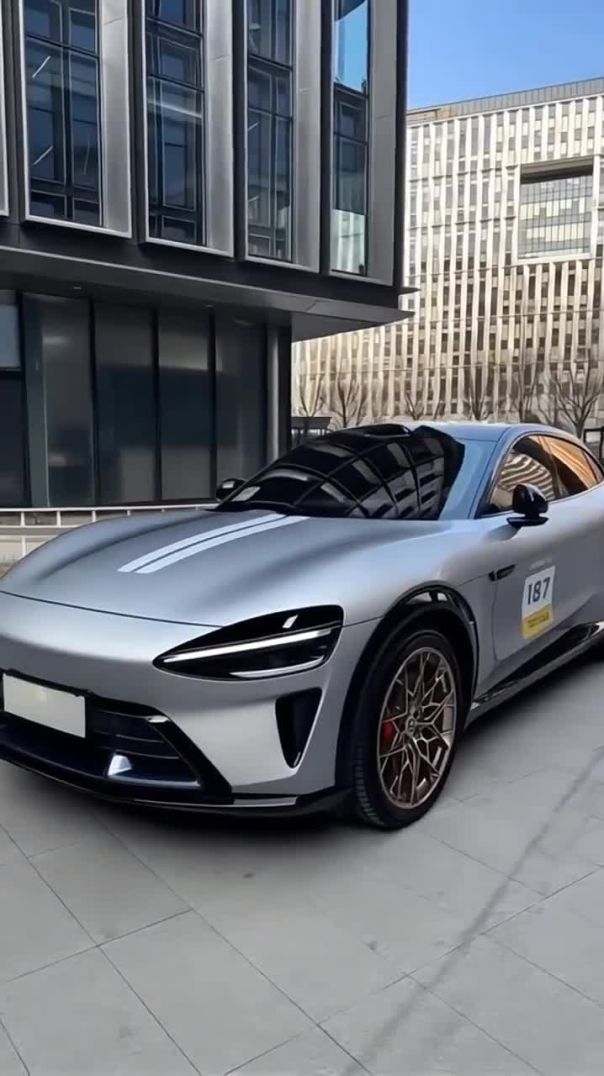 Xiaomi YU7 Shines in Space Silver—Even More Stunning Now ✨🚘