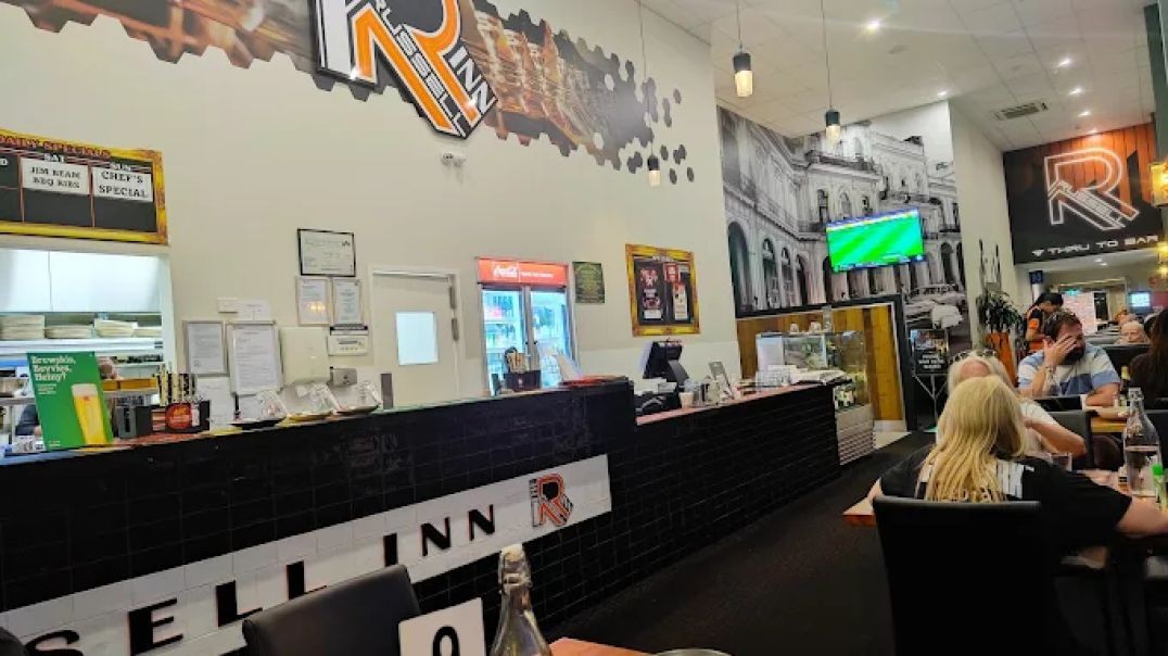 Best Sports Bar & Restaurants in Perth | The Russell Inn Bar