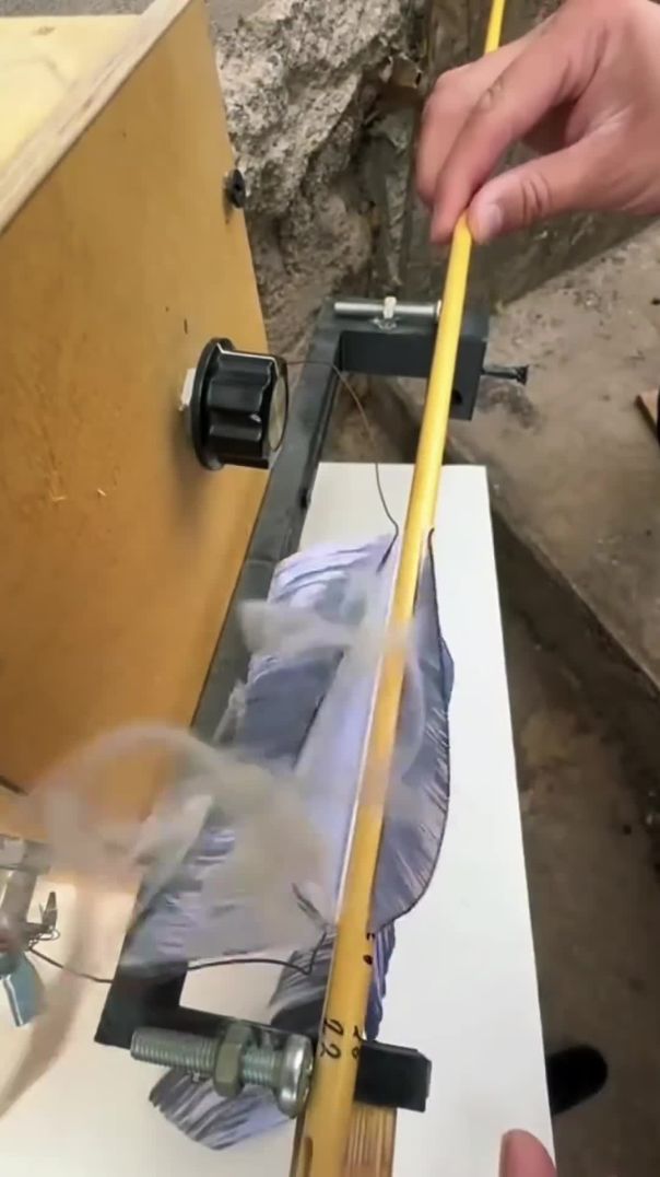 Crafting Arrow Feathers by Hand 🪶🏹