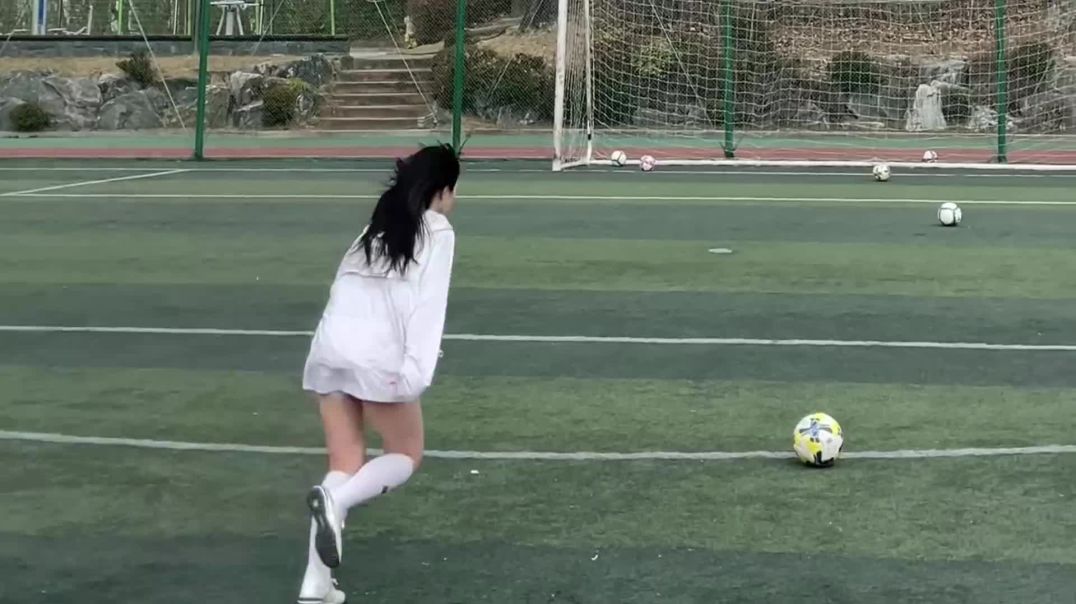 Top Football Shots Compilation – Curlers, Knuckleballs & Near Posts Thrilling Kiwi Soccer Fans