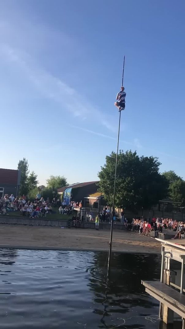 Fierljeppen Jump! Germ Nearly Breaks Record Again 🤯
