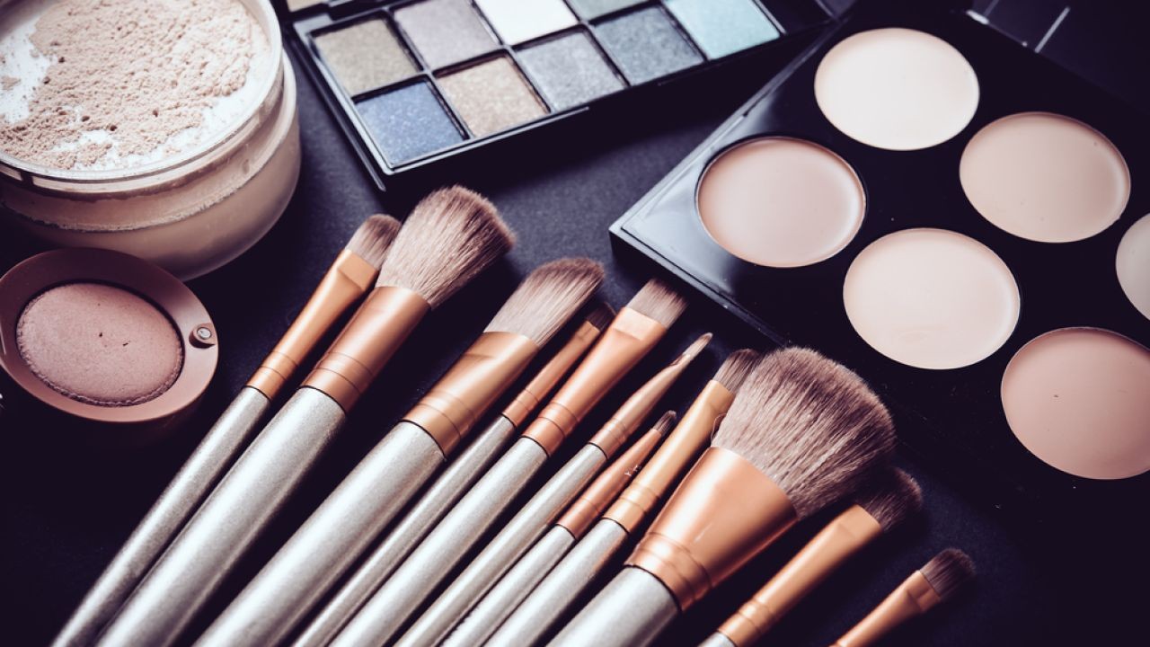 Why Some Experts Say Powdered Foundations Are Making a Comeback – What Makes It a Kiwi-Only Opportunity