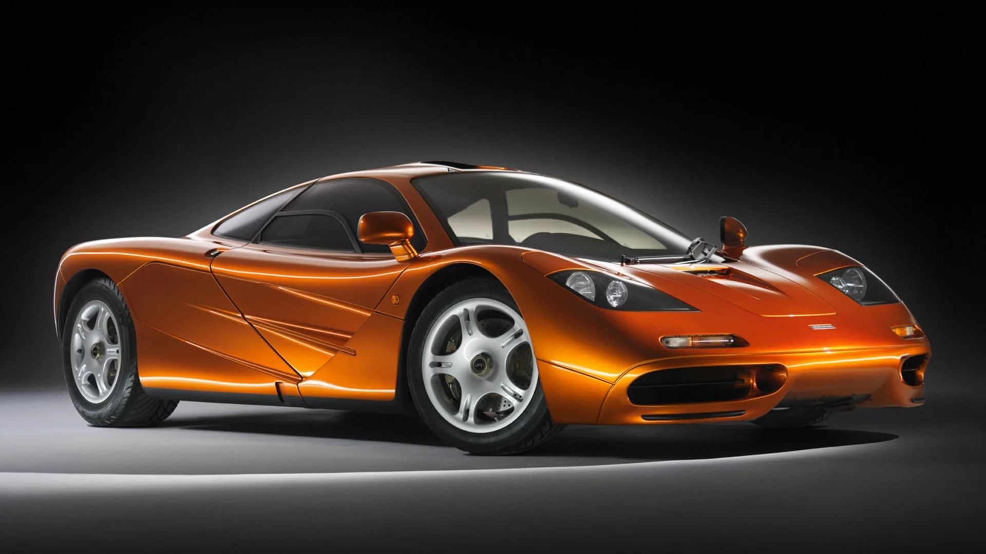 First Look at the 850hp 3-Seat Supercar Inspired by the McLaren F1 – A Dream Machine for NZ Supercar Enthusiasts!