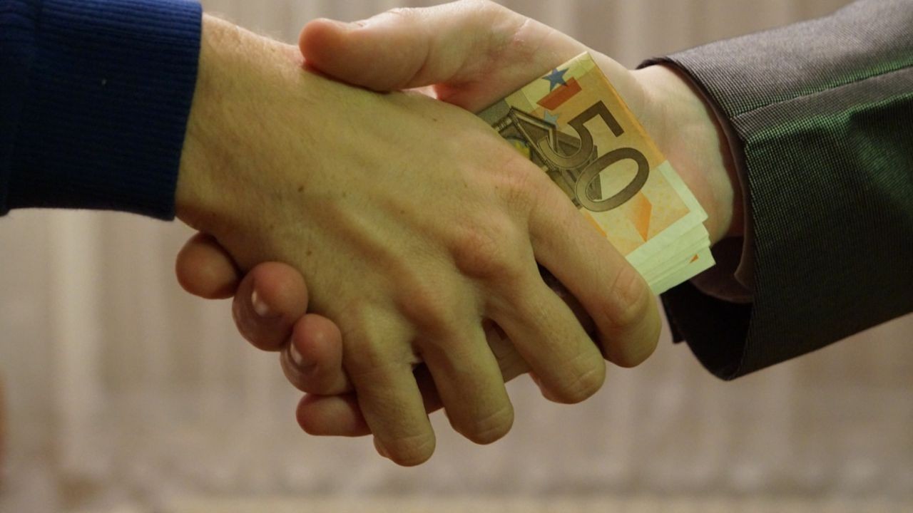 How Political Donations Shape Housing Policies in NZ – Why This Matters More Than Ever to Kiwis