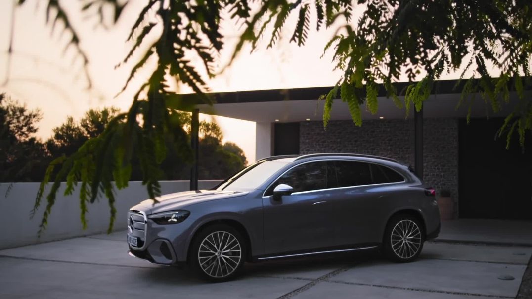 All-New Electric Step into the future with the all-new electric Mercedes-Benz GLC 400, showcased in the stunning Lavendel finish. This exclusive previ
