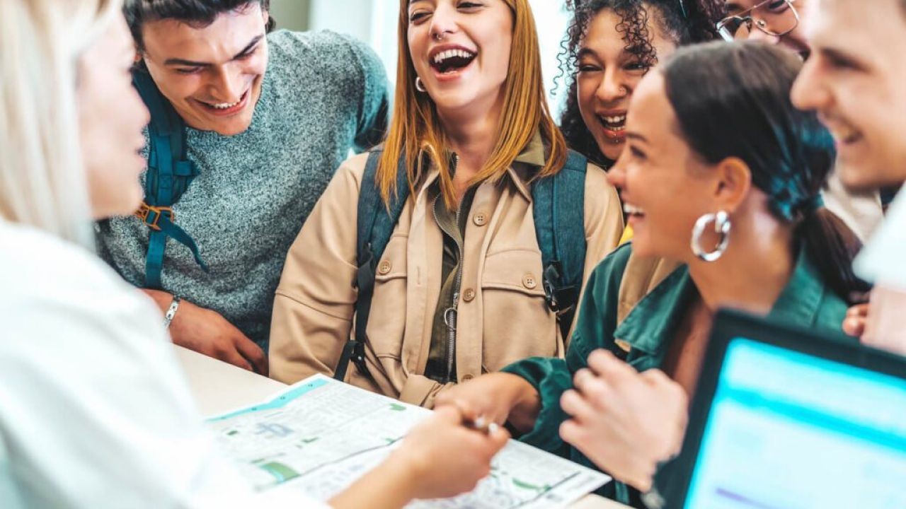 How Local Tourism Operators Use New Zealand Video Platform to Inspire Visitors