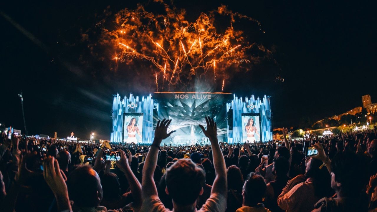 Why Music Festival Videos Attract Global Travellers to New Zealand
