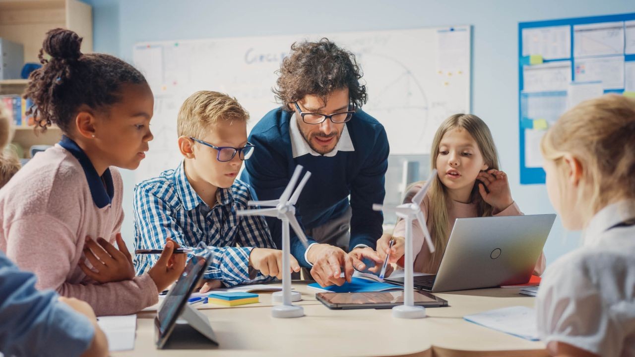 How STEM Teaching Videos Inspire Innovative Instruction in New Zealand
