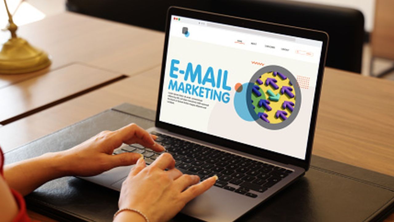Email Marketing vs. Social Media – Which One Actually Converts? – The Smart Investor’s Playbook