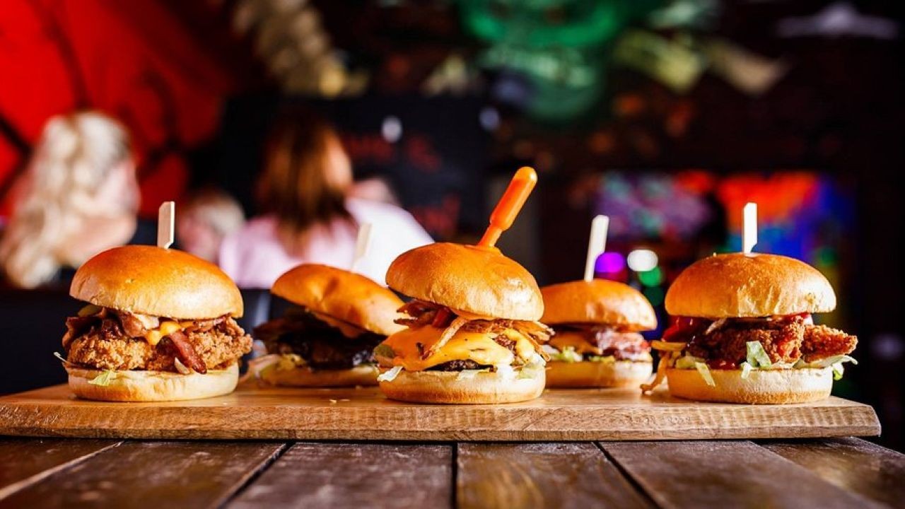 Street Food in New Zealand: Why Local Vendors Are Winning Fans With Short Videos