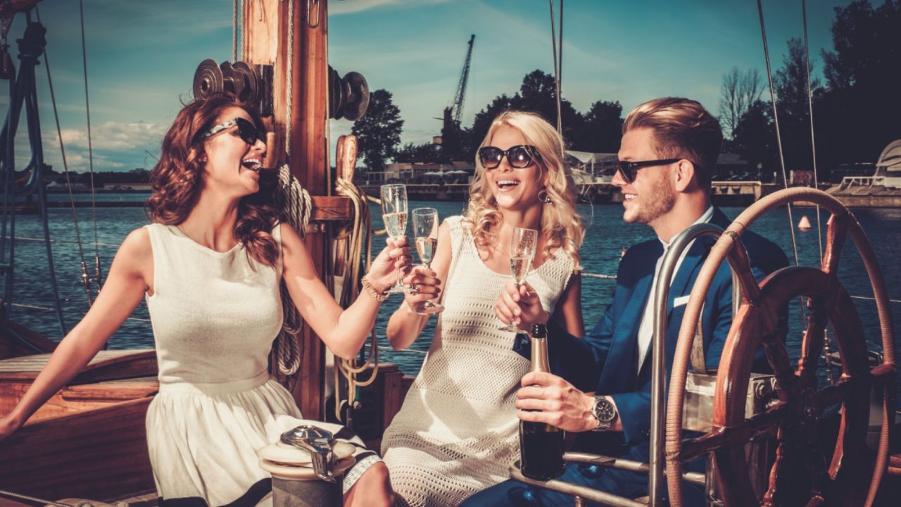 How Video Elevates Perceived Value of Luxury Products in NZ