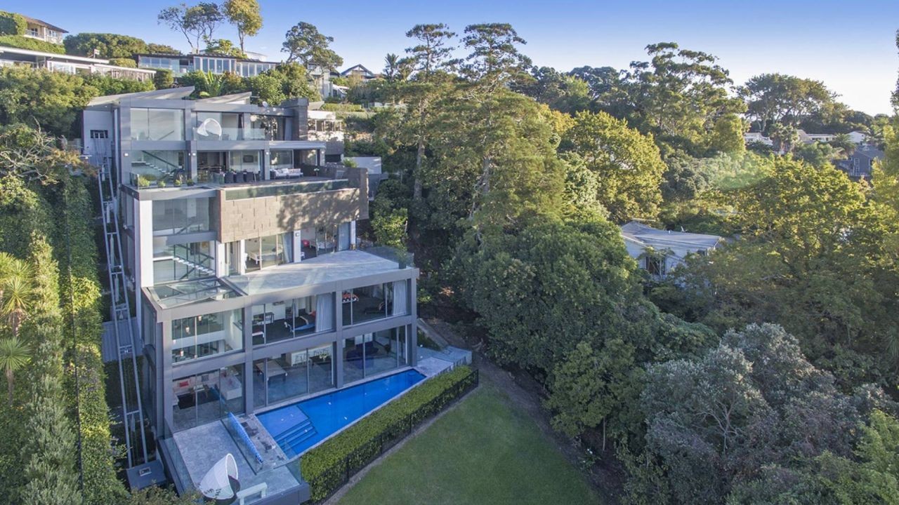 Why Auckland Property Videos Focus on High-Density Living and Lifestyle