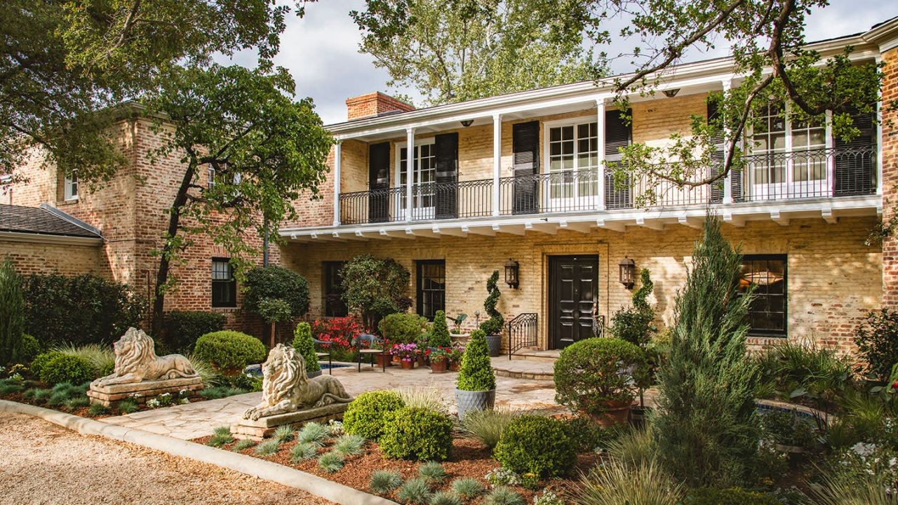 Why Mansion Showcase Videos Are the Key to Selling High-End Homes in NZ