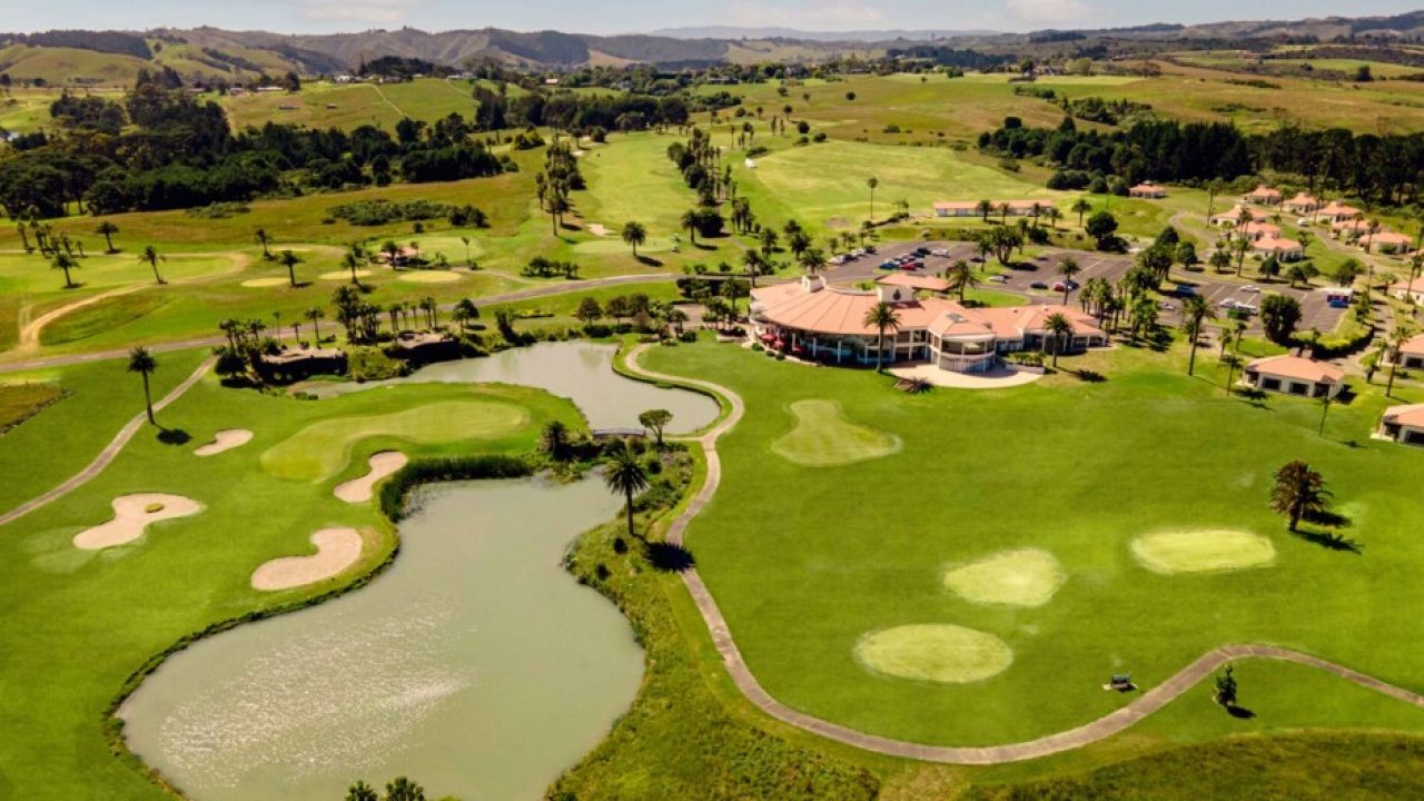 How Eco-Friendly Golf Resort Videos Market to Wealthy Tourists in New Zealand