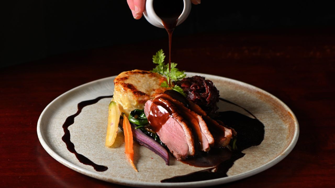 Sydney vs. Melbourne: Which City Has the Best Food Scene? – (And How It Impacts Aussie Consumers)