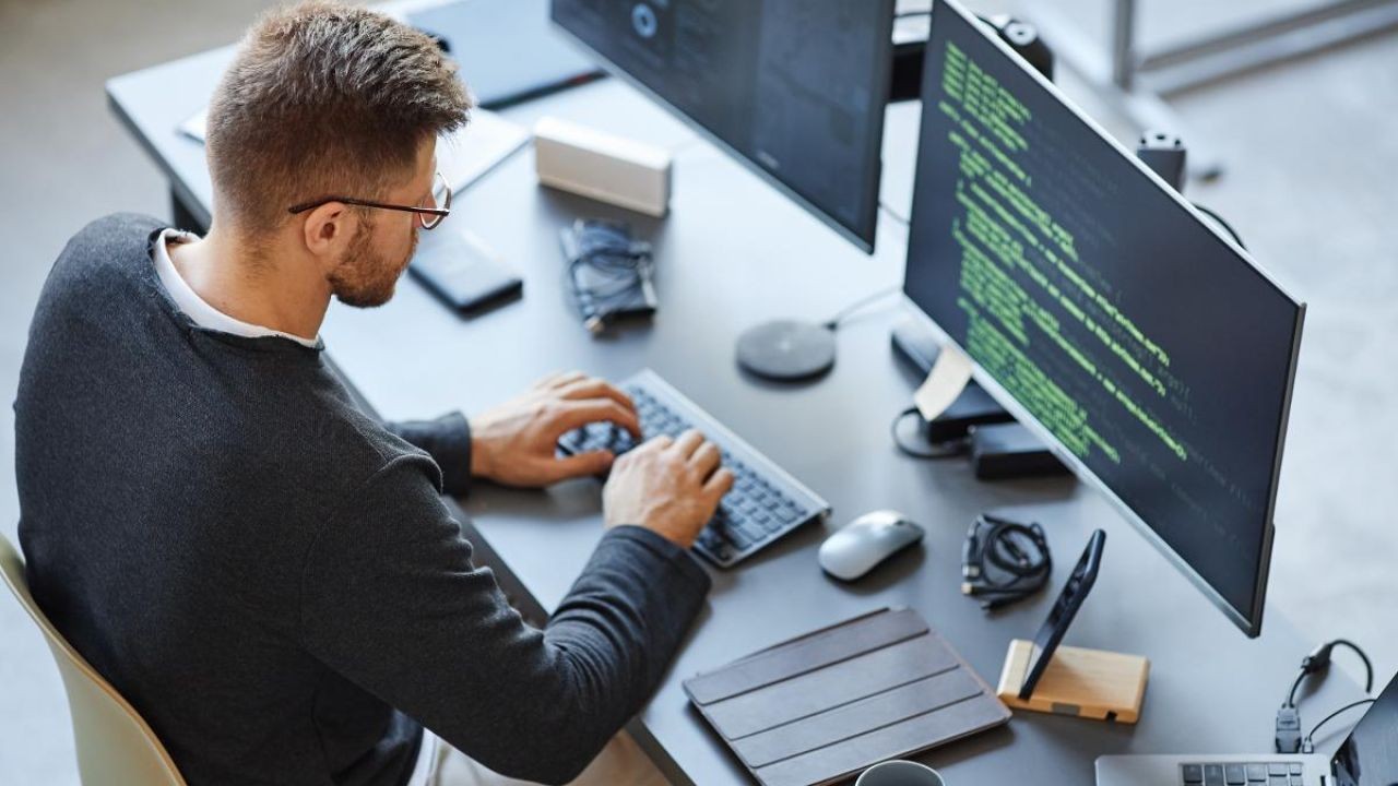 New Zealand vs Canada: Who’s Creating More Tech Jobs? – Why This Matters More Than Ever to Kiwis