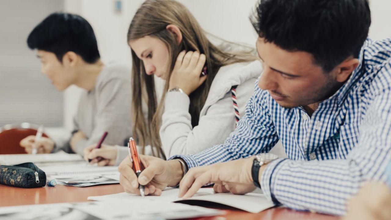 Why Educational Institutes Are Engaging Students Through New Zealand Video Platform