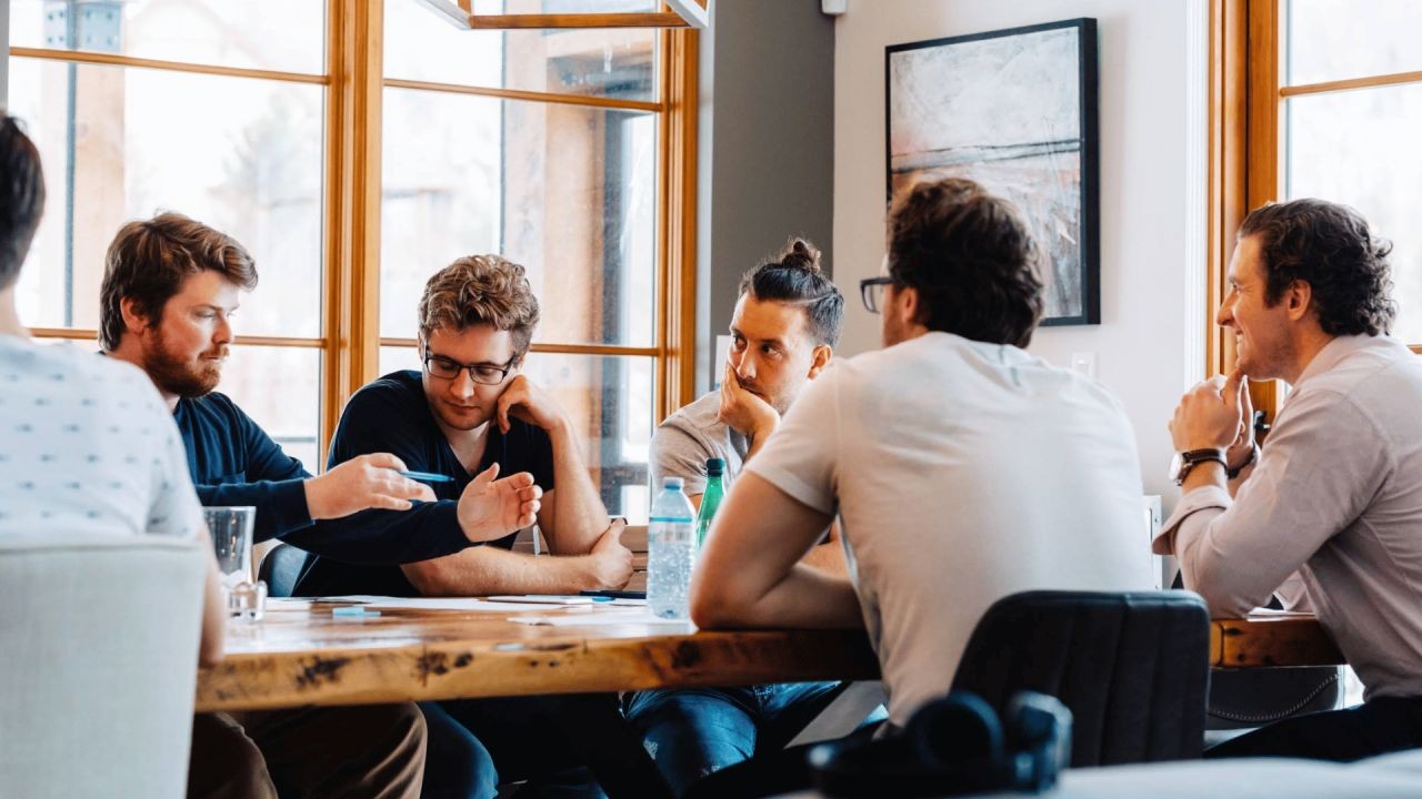 Why Leadership Retreat Videos Attract Global Executives to Aotearoa