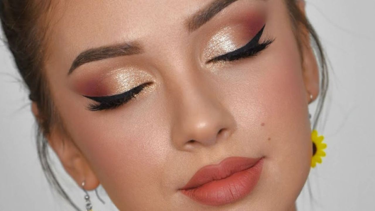 The Secret to Making Your Makeup Last All Day Without Touch-Ups – How to Use It to Get Ahead in 2025