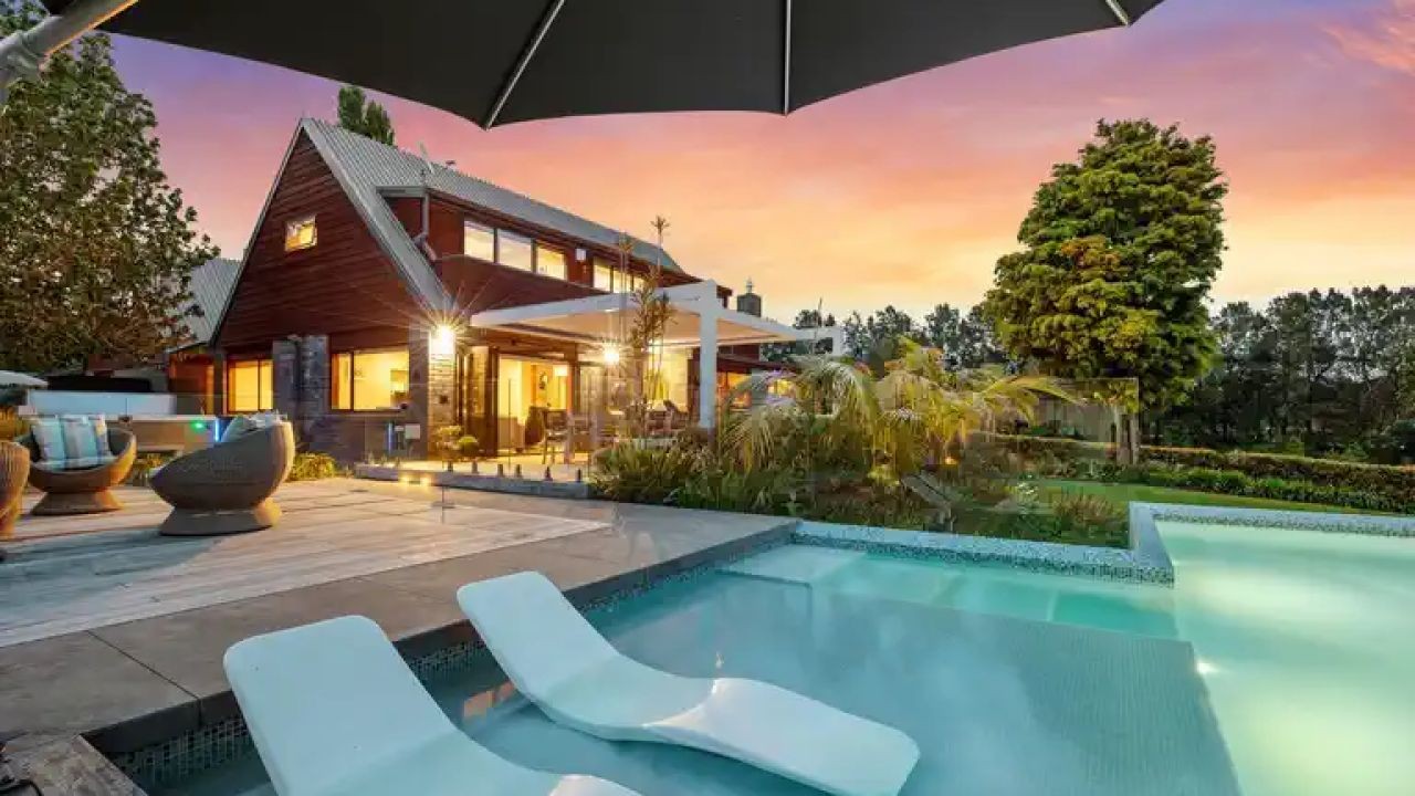 Why Hawke’s Bay Property Marketing Leverages Wine and Food Tourism Videos