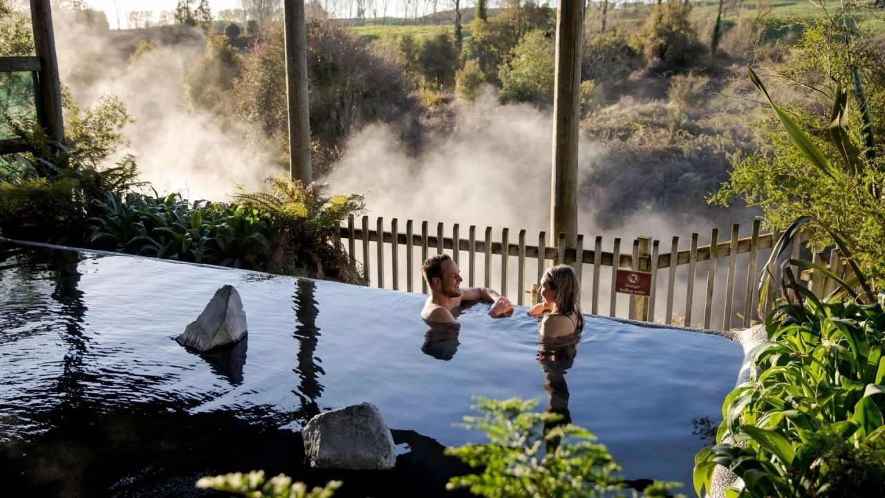 From Rotorua Spas to Auckland Hotels: How Video Builds Guest Loyalty