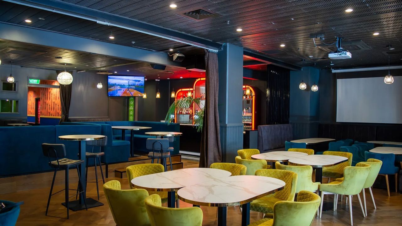 New Zealand Video Platform Helps Cafés and Bars Showcase Seasonal Specials