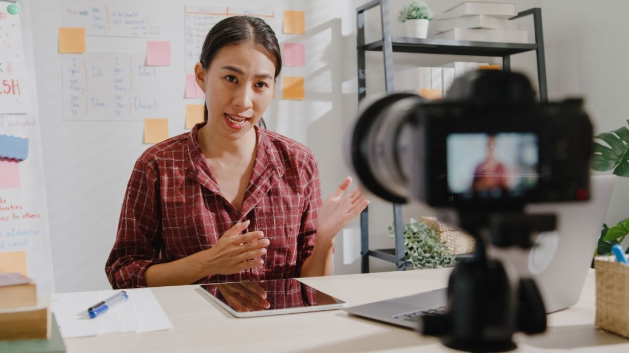 Why Recruitment Videos Attract Top Talent to NZ Real Estate Agencies